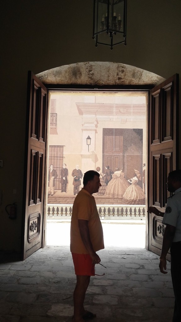 Interior de la Casa del Marqués de Arcos. Al fondo el Mural.